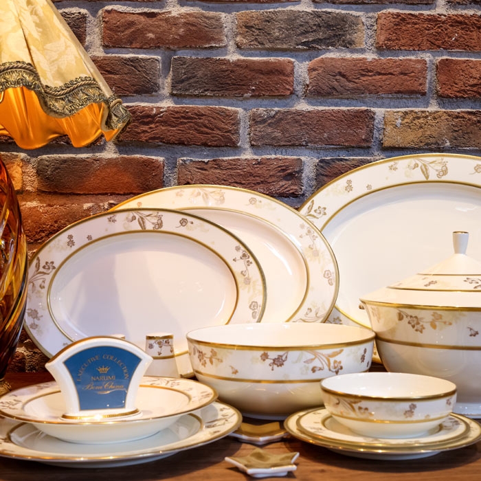 Repas Dior 70 Parça Porselen Yemek Takımı